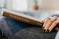 3 lucruri esențiale pe care le putem descoperi în cărțile de parenting