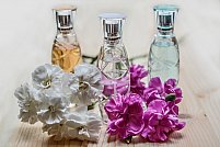 Parfumierii dezvaluie ce spune parfumul-semnatura despre tine