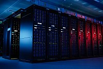 Ce este un server şi la ce este folosit?