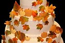 Tort de nunta cu frunze de toamna